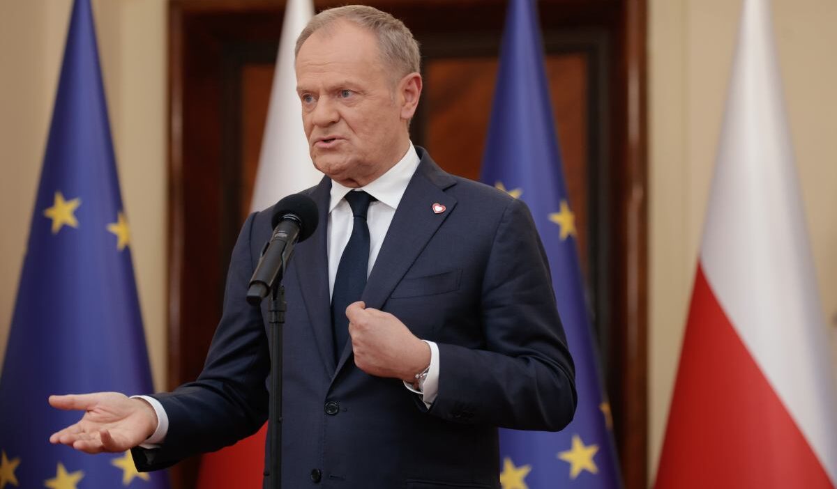 Polonya cumhurbaskani nawrocki ye gorevlendirme sirasinda gazeteciye sert uyari putin bir savas suclusudur 54508