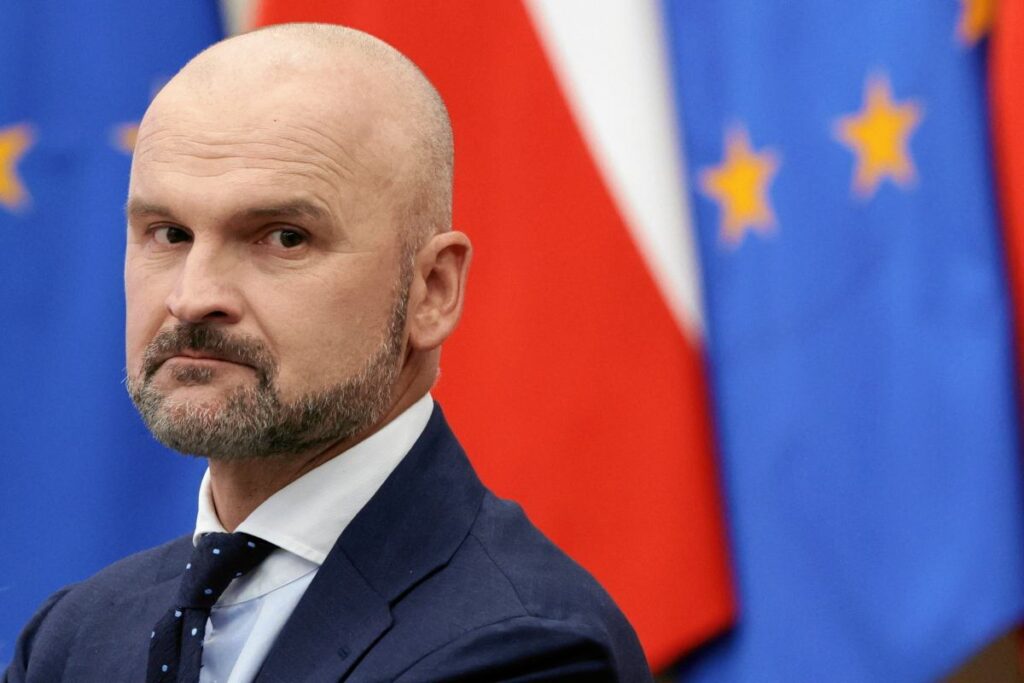 polonya cumhurbaskani nawrocki ye hediye skandalinda mahkeme karari 50736