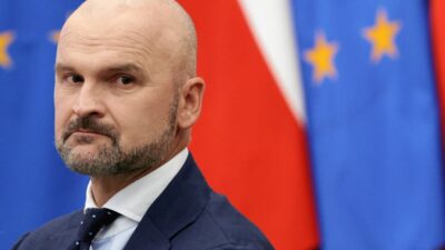 Polonya cumhurbaskani nawrocki ye hediye skandalinda mahkeme karari 50736