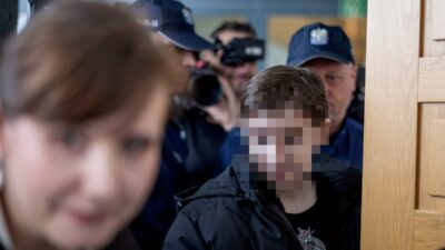 Polonya'da 27 yıl kapalı kalan kadının durumu mahkemeye taşındı 4 Polonya da 27 yil kapali kalan kadinin durumu mahkemeye tasindi 57351