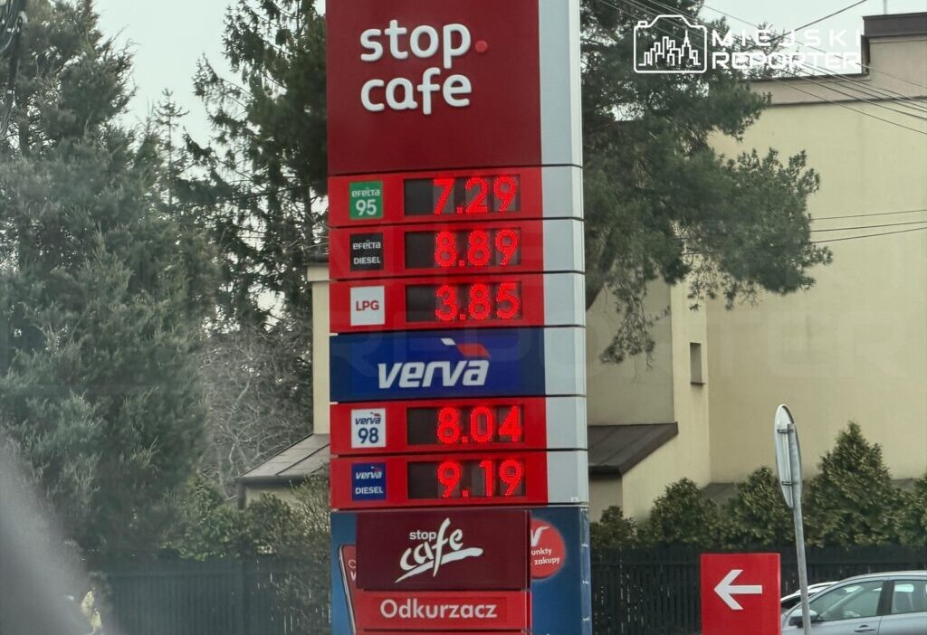 Polonya'da akaryakıt fiyatlarına tavan uygulaması ve akcize i̇ndirim 1 Polonya da akaryakit fiyatlarina tavan uygulamasi ve akcize i ndirim 56938