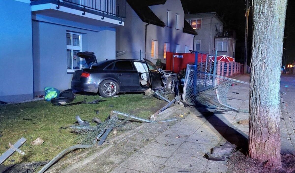 Polonya da alkollu surucu aile faciasina neden oldu 3 olu 1 yarali 52569