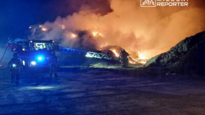 Polonya'da atık depolama alanında büyük yangın: 53 i̇tfaiyeci müdahale etti 4 Polonya da atik depolama alaninda buyuk yangin 53 i tfaiyeci mudahale etti 56582