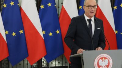 Polonya da ceza muhakemesi kanunu degisikligi tartismasi 55073