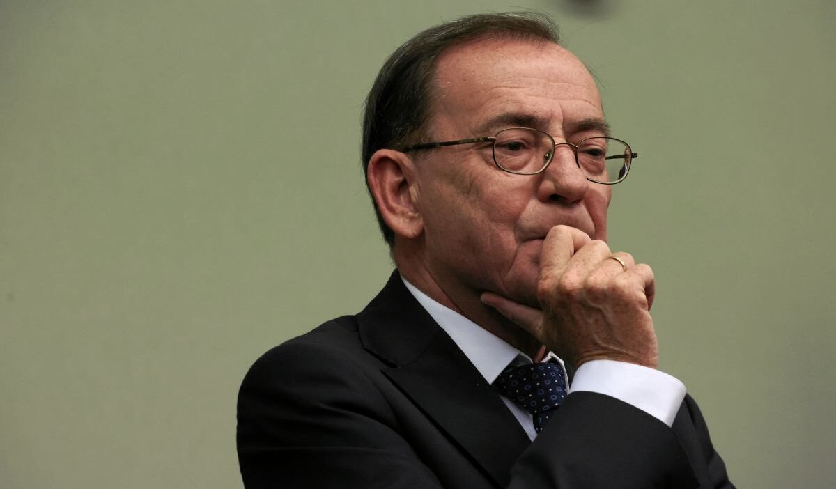 Polonya'da eski anti-korupsi dairesi başkanı kamiński hakkında soruşturma başlatıldı 1 Polonya da eski anti korupsi dairesi baskani kami ski hakkinda sorusturma baslatildi 57195