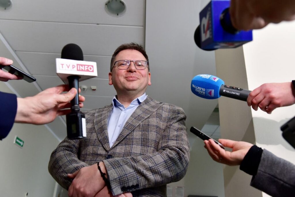 polonya da eski yargic nawacki ye karsi devletin regres davasi 54434