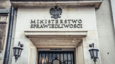 Polonya da eski yonetim doneminde devlet baskisi sistemi i ddialari 54474