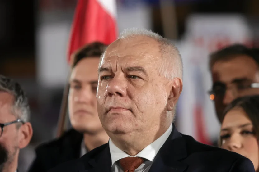 Polonya da ets sistemi ne yasal darbe hukumetin cikis plani 51797