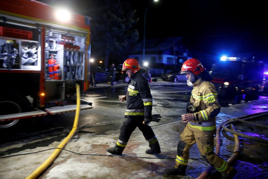 polonya da ev yangininda i ki kisi hayatini kaybetti 52513