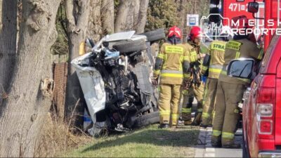 Polonya'da fiat marka araç ağaca çarptı: sürücü hastaneye kaldırıldı 4 Polonya da fiat marka arac agaca carpti surucu hastaneye kaldirildi 57216
