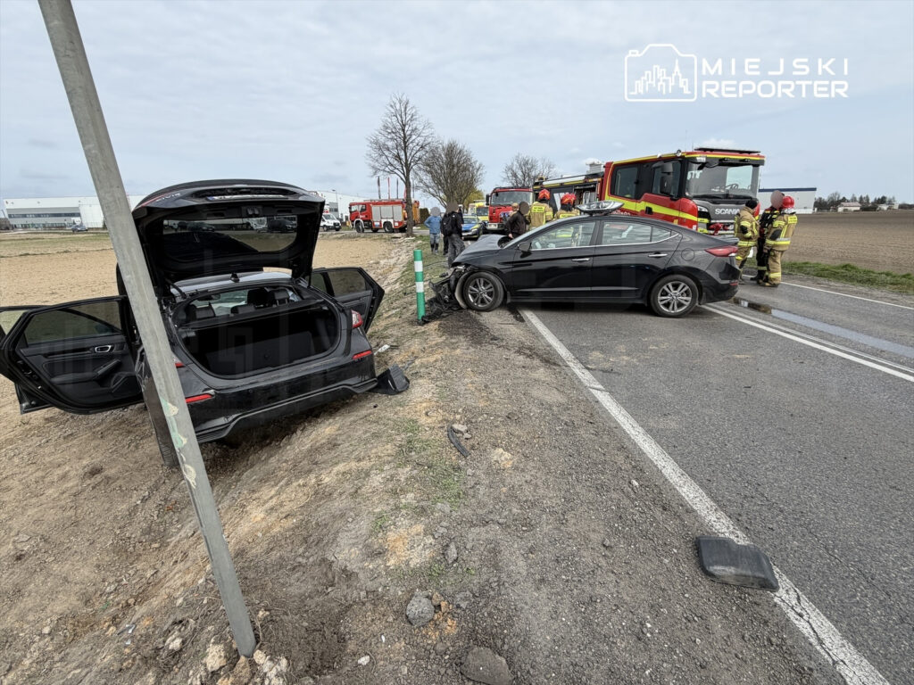 polonya da honda ve hyundai un carpismasi yaralanan olmadi trafik bir saat durdu 57398