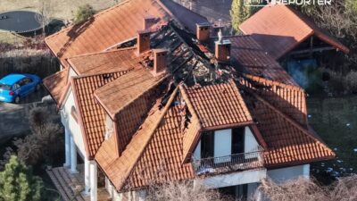 Polonya da konut yangini kajetany da cati kati alev alev yandi 51509