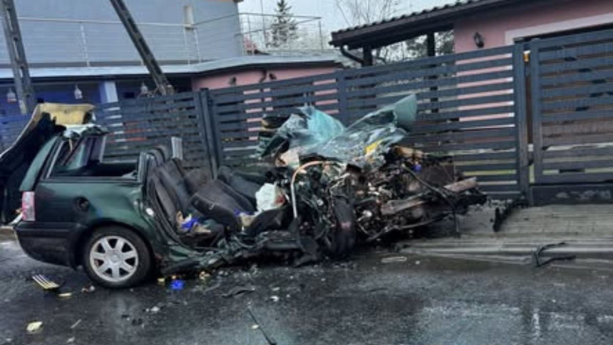 Polonya'da otomobil ve tir çarpıştı: 3 ölü 1 Polonya da otomobil ve tir carpisti 3 olu 56585