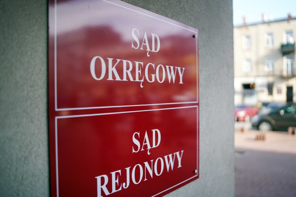 polonya da rahip cinayeti saniga 20 yil hapis ve tazminat cezasi 56058