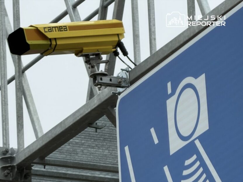 Polonya'da s8 otoyolunda yeni bölgesel hız kontrol sistemi başladı 13 Polonya da s8 otoyolunda yeni bolgesel hiz kontrol sistemi basladi 56662