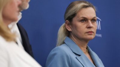 Polonya'da sağlık eğitimi ve okul yönetmelikleri üzerindeki tartışmalar artıyor 3 Polonya da saglik egitimi ve okul yonetmelikleri uzerindeki tartismalar artiyor 53319