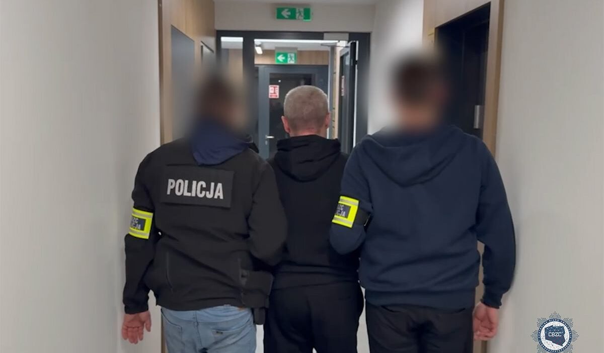 Polonya da sahte para operasyonu eski i stihbaratci ve rus vatandas gozaltinda 55064