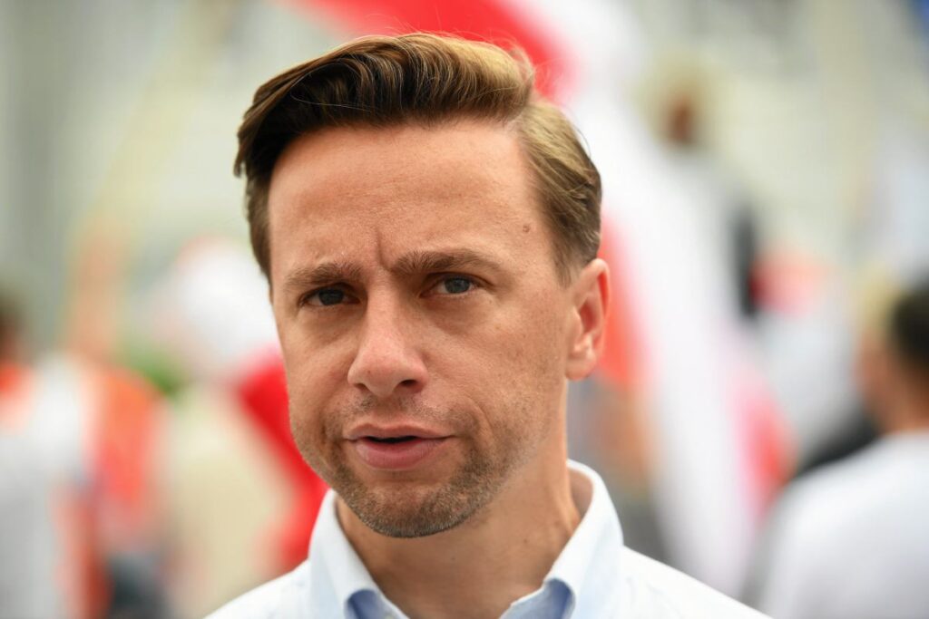 polonya da savunma harcamalari i cin onerilen yeni finansman modelleri tartisma yaratti 51668