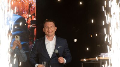 Polonya da secmen egilimleri koalisyon oncu konfederacja yukseliste 52546