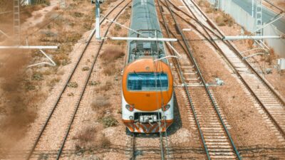 Polonya'da tren i̇stasyonunda şüpheli valiz alarmı 4 Polonya da tren i stasyonunda supheli valiz alarmi 56402