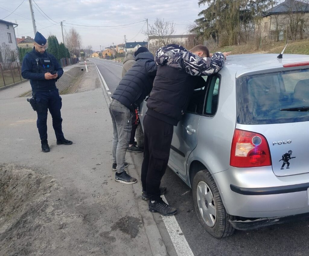 polonya da ukraynali surucunun alkollu kazasi para cezasi ve ehliyet cezasi 57179