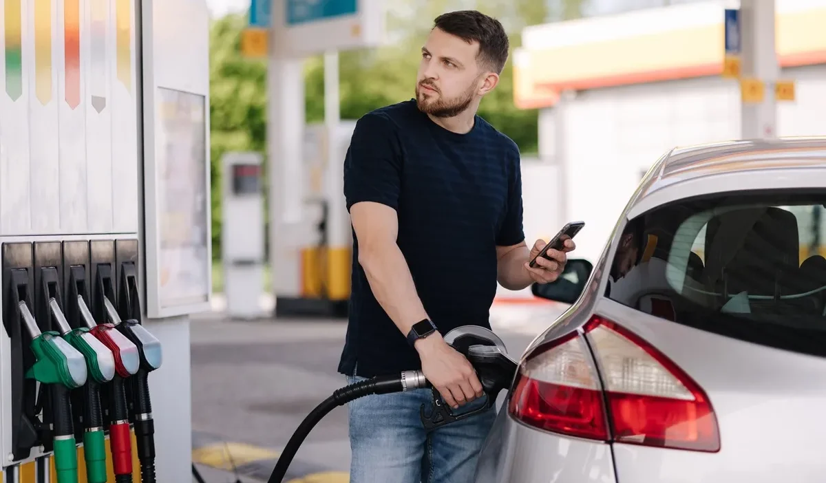 Polonya'da yakıt fiyatları yükselişte: bölgesel farklılıklar artıyor 1 Polonya da yakit fiyatlari yukseliste bolgesel farkliliklar artiyor 55386