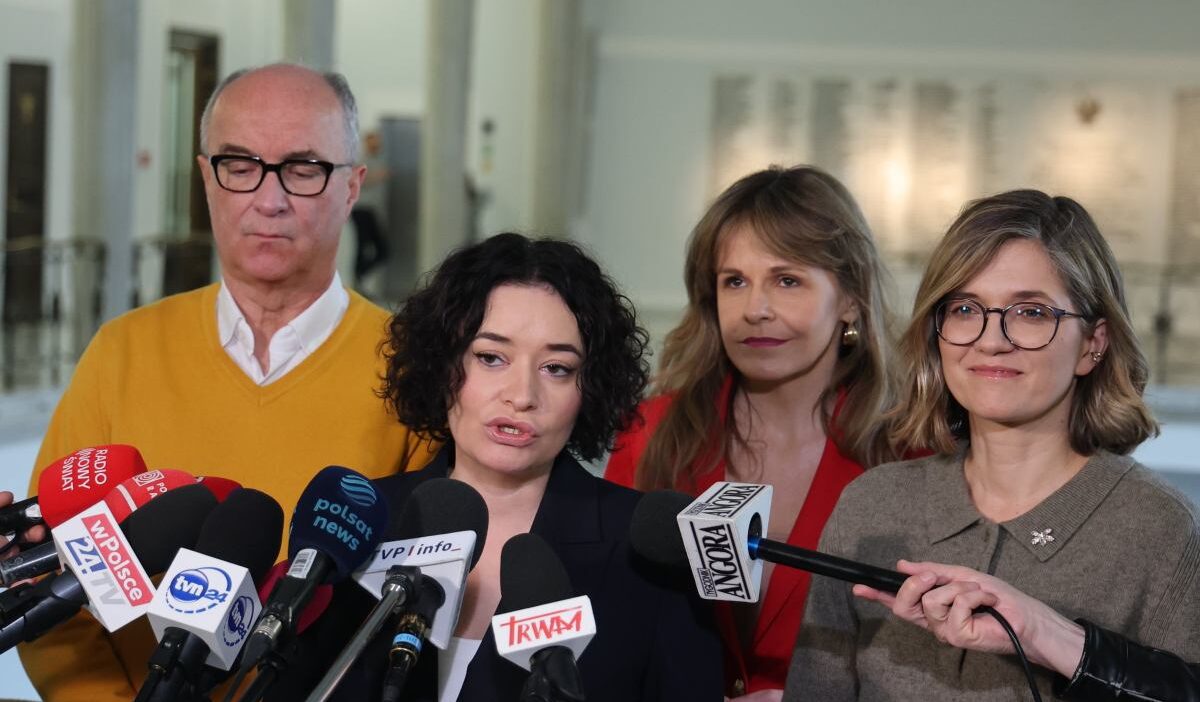 Polonya'da yurt dışı evliliklerinin tanınması konusunda yasal düzenleme çalışması 1 Polonya da yurt disi evliliklerinin taninmasi konusunda yasal duzenleme calismasi 53339