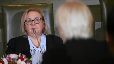 Polonya devlet konseyi nde gorevlendirme tartismasi baskan manowska sureyi elestirdi 51877