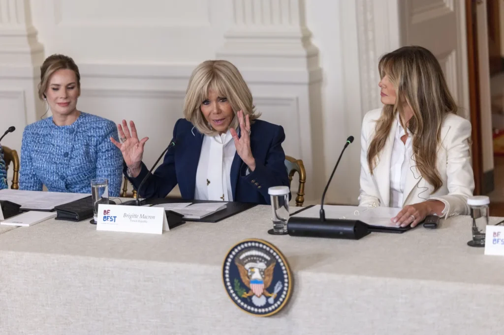 polonya first lady si nawrocka dijital guvenligin cocuklarin egitimi i cin temel unsurlugunu vurguladi 55447