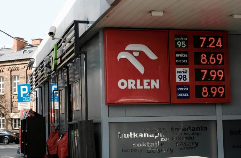 Polonya hukumeti akaryakit fiyatlarindaki artisi durdurmak i cin harekete geciyor 55703