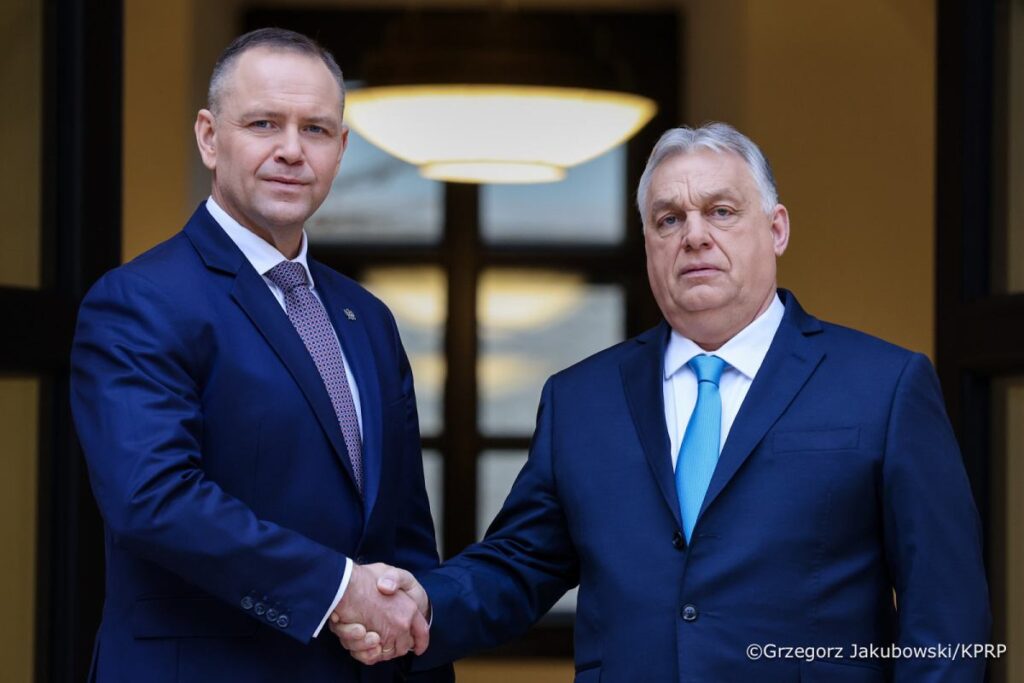 polonya macaristan dostluk gunu kutlamalari ve polonyali cumhurbaskani nawrocki nin macaristan ziyareti tartisma yaratti 55079