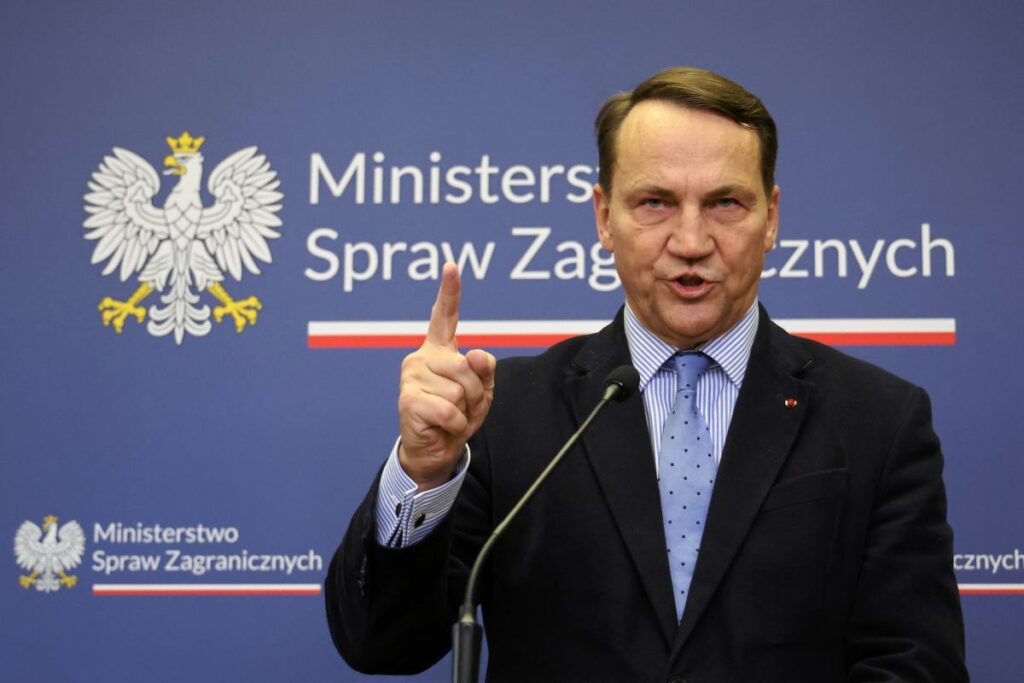 polonya macaristan in rusya ya yonelik yaptirimlari engellemesini elestirdi 51835