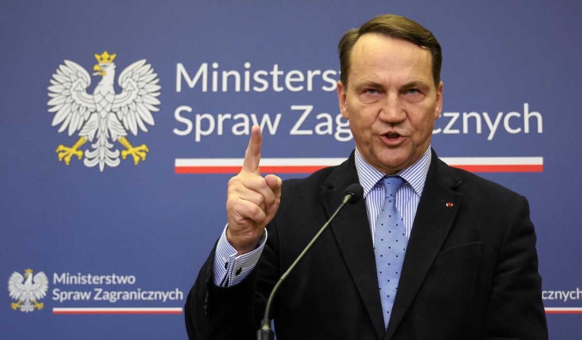 Polonya macaristan in rusya ya yonelik yaptirimlari engellemesini elestirdi 51835
