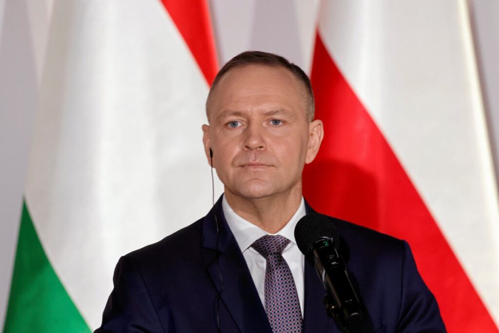 polonya macaristan zirvesi gerginligi bilgi akisi ve enerji politikalari tartismaya yol acti 55691