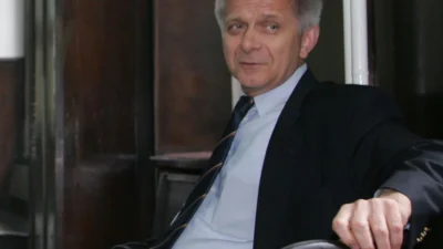 Polonya merkez bankasi baskani nin silahlanma hamlesi avrupa programini engelleme girisimi 56548