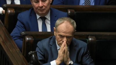 Polonya orta dogu daki gerginlige askeri katilim konusunda temkinli 53348