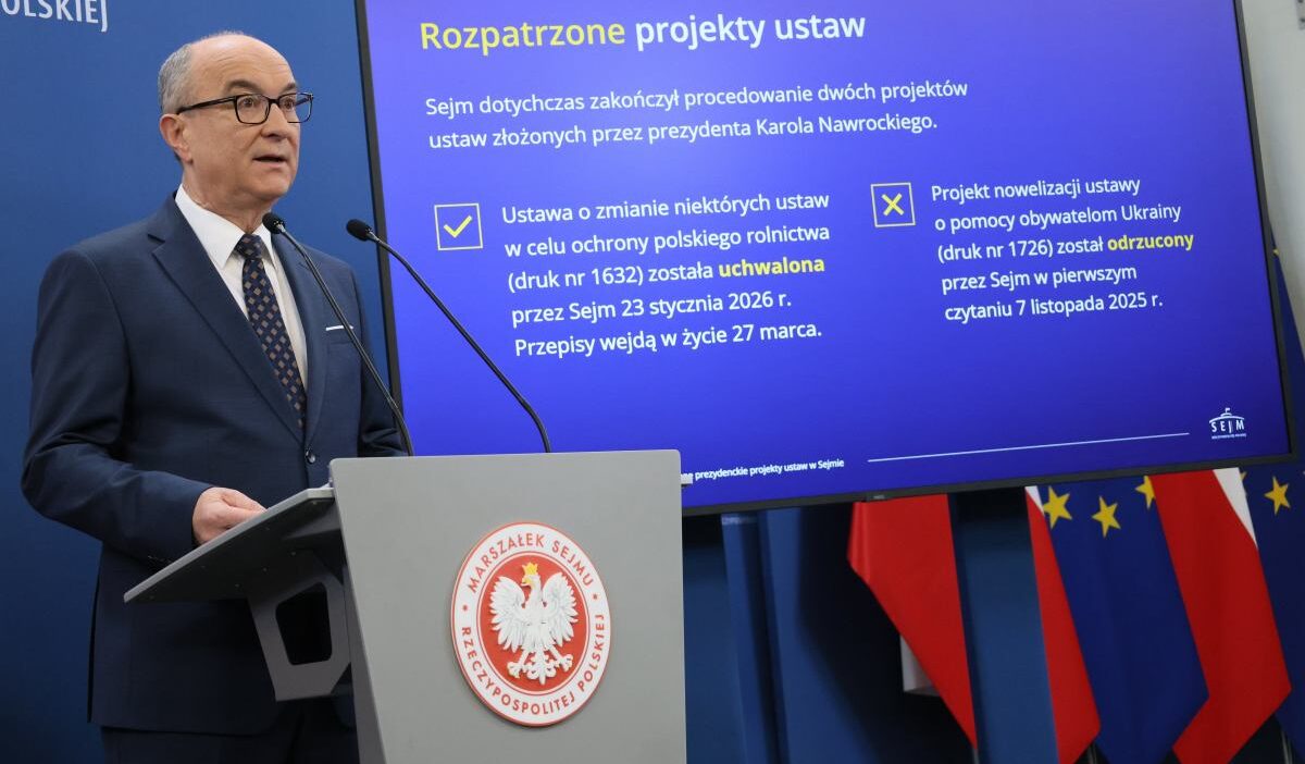 Polonya parlamentosu baskani cumhurbaskani nin savunma fonu yasa tasarisini finansman eksikligi gerekcesiyle i sleme almadi 52886