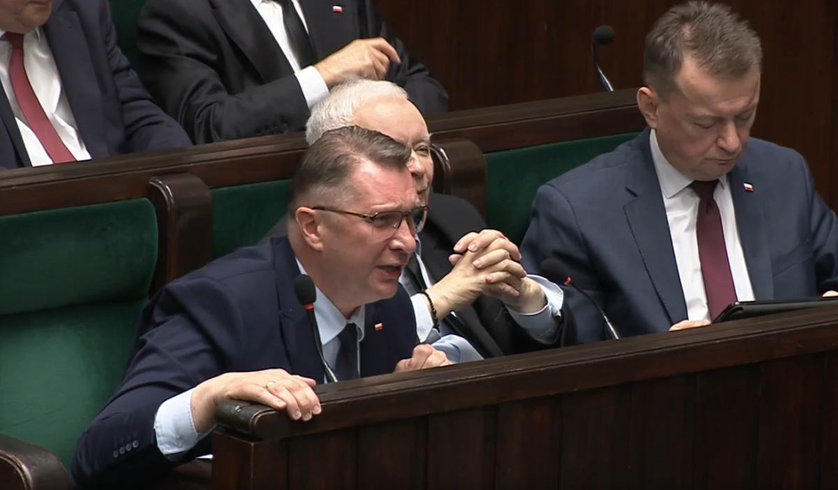 Polonya parlamentosu'nda pedofili i̇ddiaları ve siyasi suçlamalar gündemi sarsıyor 1 Polonya parlamentosu nda pedofili i ddialari ve siyasi suclamalar gundemi sarsiyor 56025