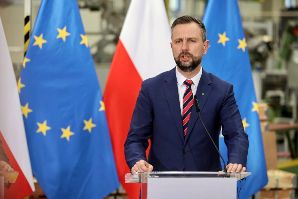 polonya patriot fuze sistemlerini gorev alanindan cekmeyecek 57094