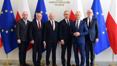 Polonya senatosu nda yeni siyasi i ttifak arayislari 52543