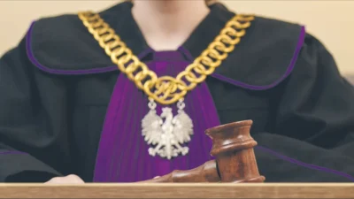 Polonya yuksek mahkemesi yargic lasota nin dokunulmazliginin kaldirilmasi surecini erteledi 52216