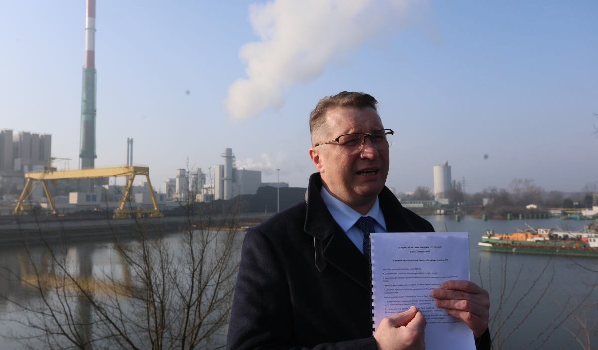 Polonyali aday basbakan ab emisyon ticaret sistemi ni ets elestirdi 51665