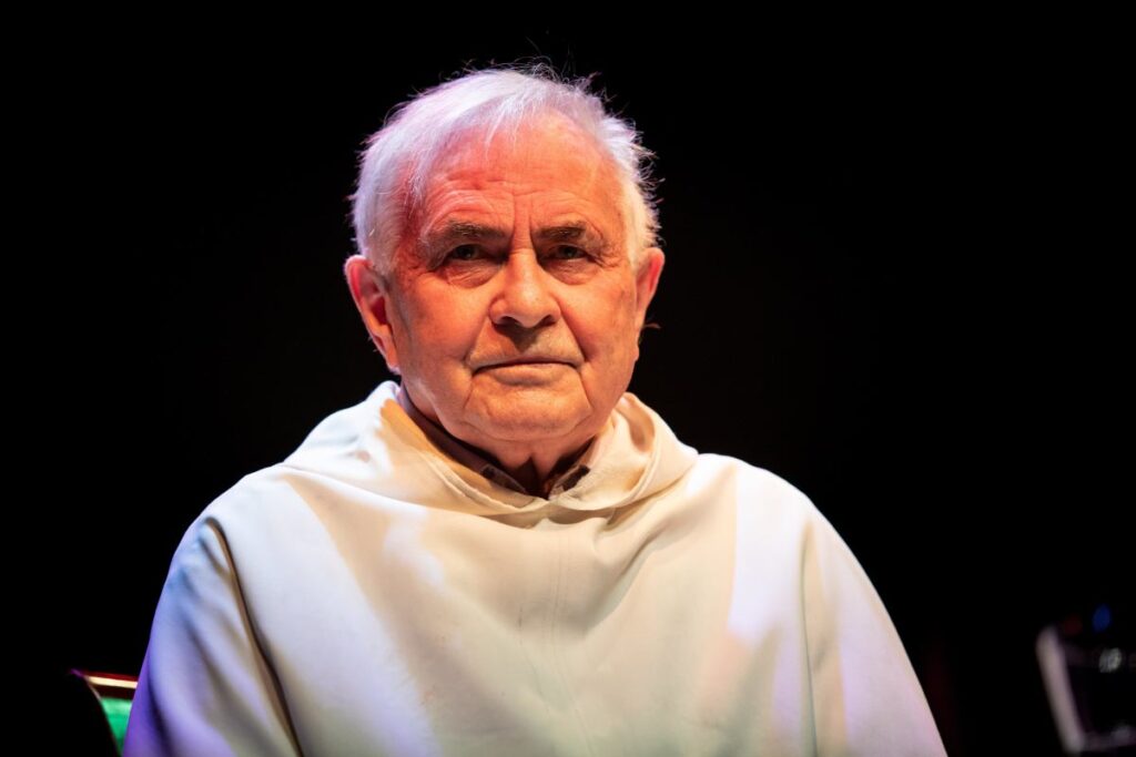 polonyali din adami kilise yonetimine elestirel aciklamalar yapti 55004