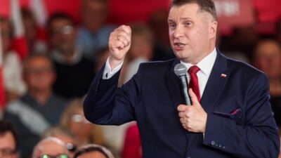 Polonyali muhalif czarnek enerji faturalari ve ets sistemi elestirisi yapti 52740