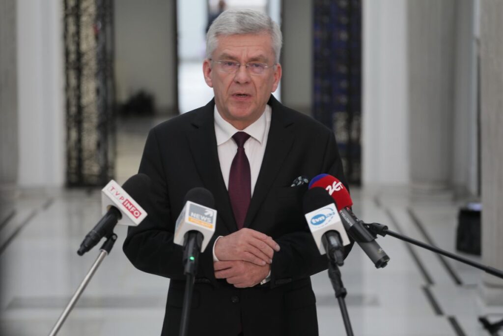 polonyali senator w osowicz in hukumete elestirisi pis te ayrilik fisiltilarina neden oldu 52522