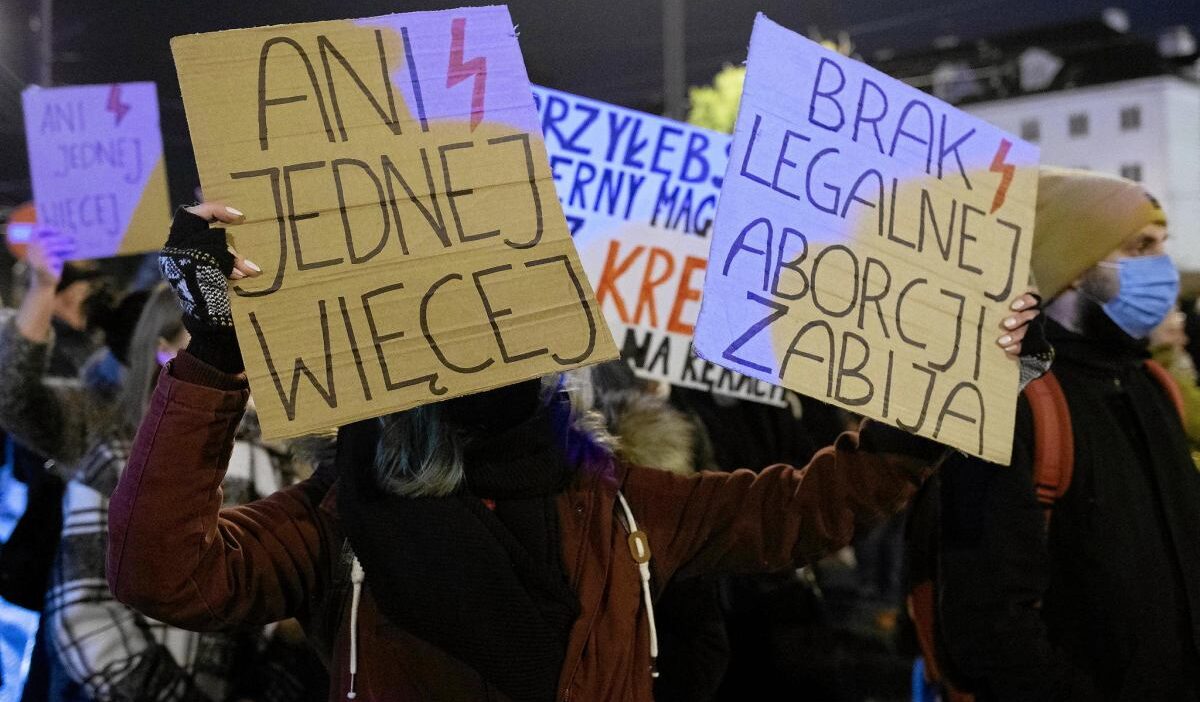 Pszczyny doktorlari hastanin yasamini tehdit etme ve taksirle olumden mahk m edildi 50716