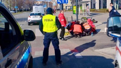 R dmie cie de bisikletliyle otomobil carpisti polis ekiplerinin hizli mudahalesi 54080