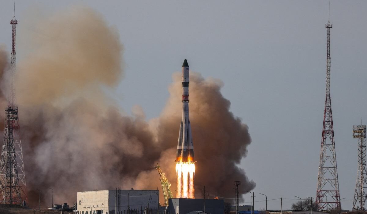 Rusya bajkonur daki hasarin ardindan iss e kargo gonderdi 54101