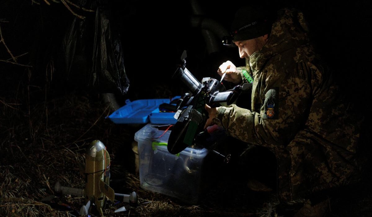 Rusya, ukrayna sınırına drone ile mayın yerleştiriyor 1 Rusya ukrayna sinirina drone ile mayin yerlestiriyor 57103