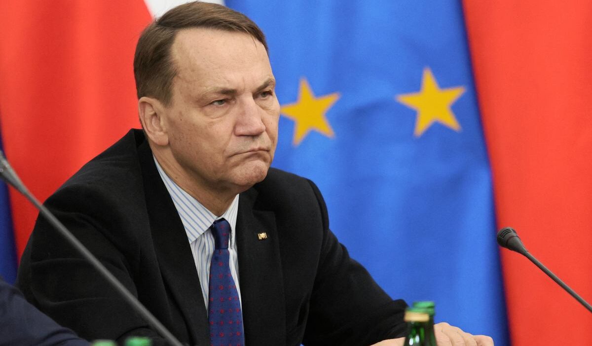 Sikorski 7 bin 160 polonyali ortadogu dan evaku edildi 50977